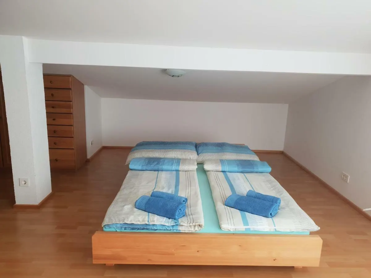 Apartment Luca プーラ